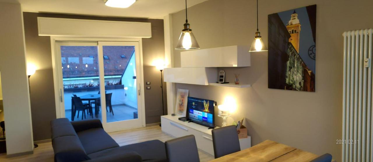 A Cuneo In Terrazza Ngoại thất bức ảnh